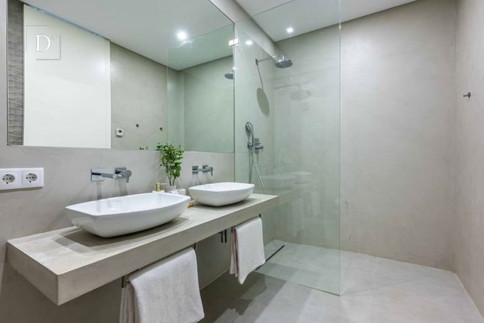 Image No.40-4 Bed House for sale