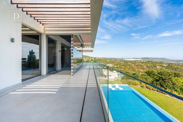 Image No.52-4 Bed House for sale