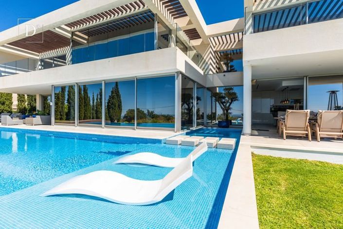 Image No.6-4 Bed House for sale