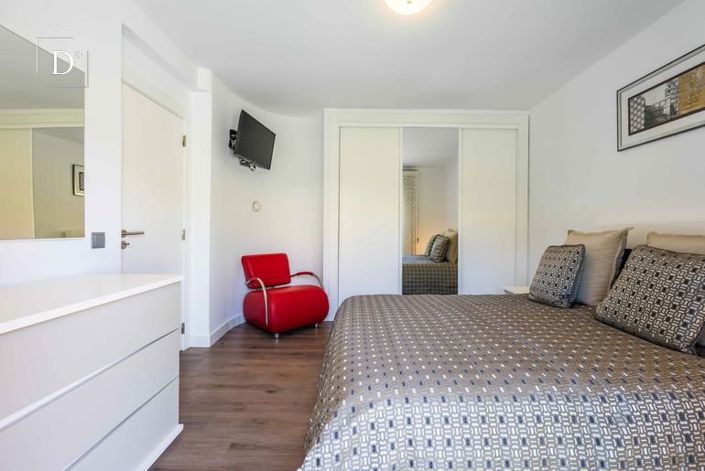 Image No.13-3 Bed House for sale