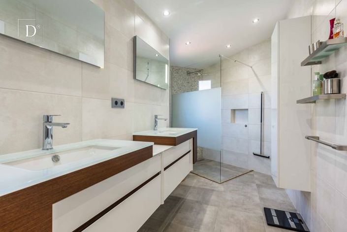 Image No.18-3 Bed House for sale