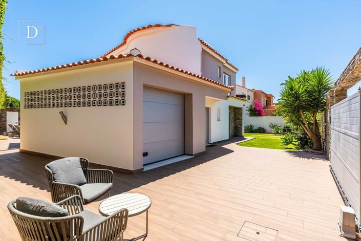 Image No.24-3 Bed House for sale
