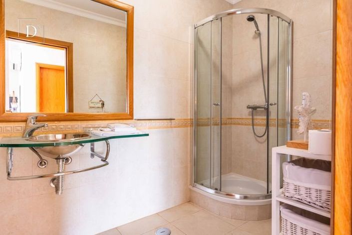 Image No.13-3 Bed House for sale
