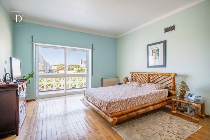 Image No.16-3 Bed Apartment for sale