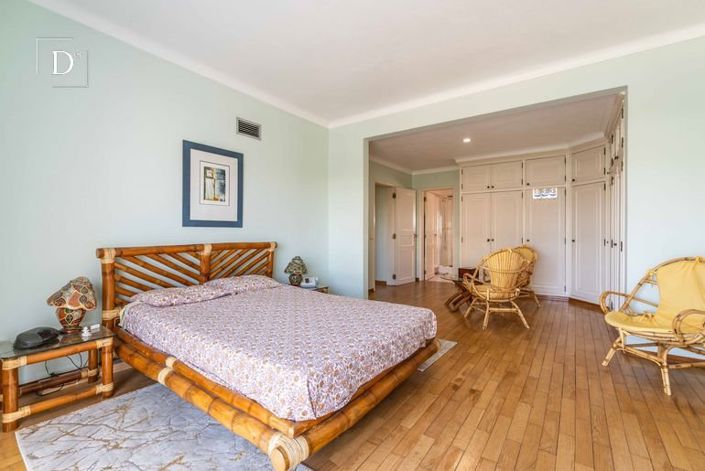 Image No.18-3 Bed Apartment for sale
