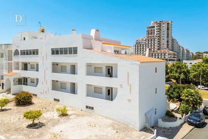Image No.29-3 Bed Apartment for sale
