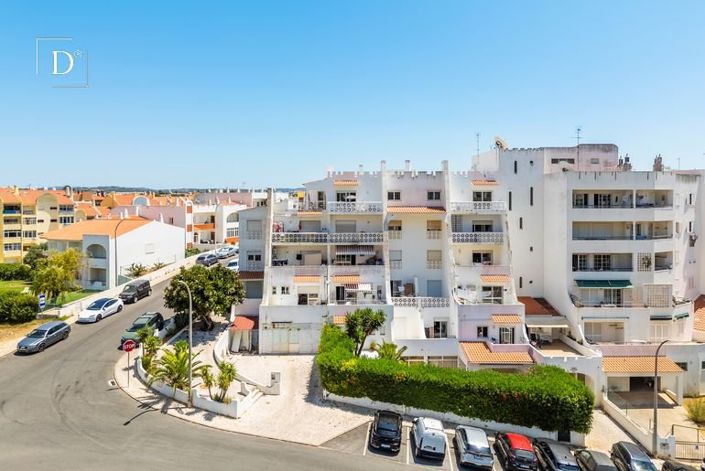 Image No.30-3 Bed Apartment for sale