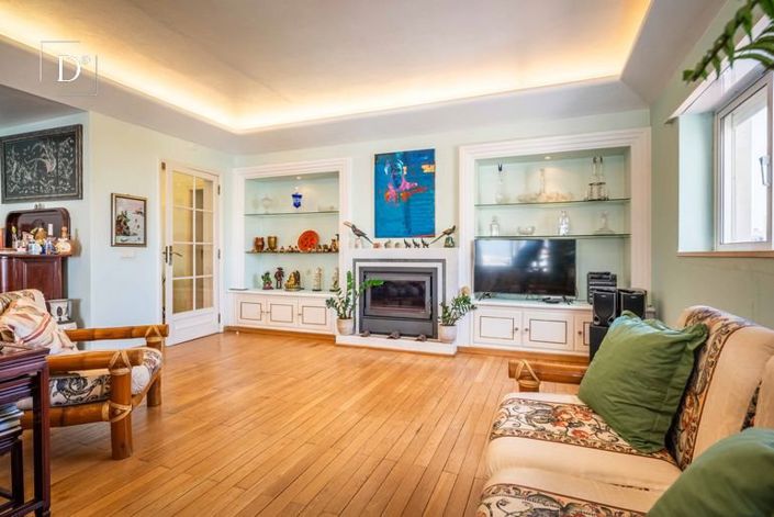 Image No.9-3 Bed Apartment for sale