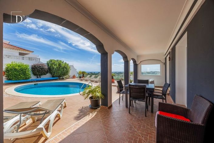 Image No.10-4 Bed House for sale