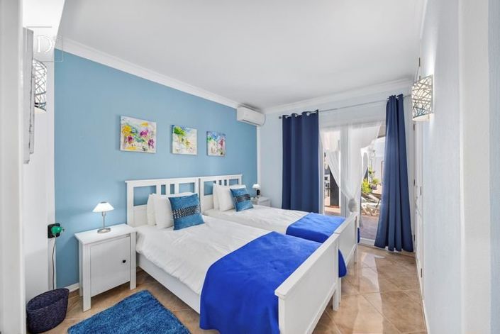 Image No.20-4 Bed House for sale