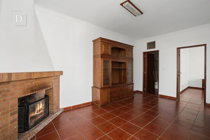 Image No.10-2 Bed House for sale