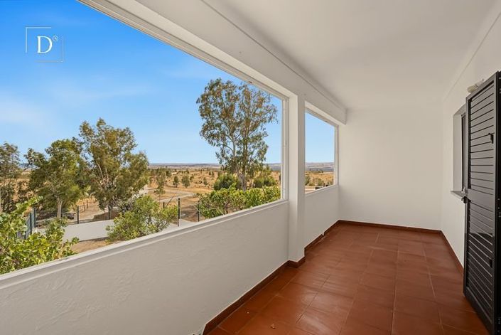 Image No.22-2 Bed House for sale
