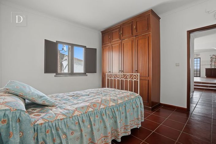 Image No.26-2 Bed House for sale