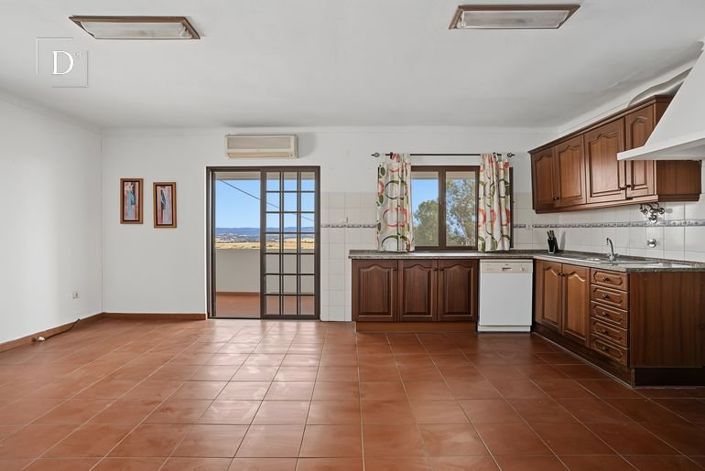 Image No.27-2 Bed House for sale