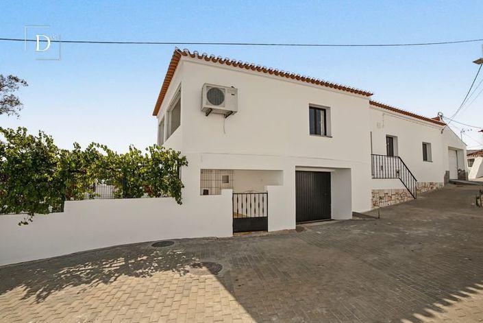 Image No.30-2 Bed House for sale