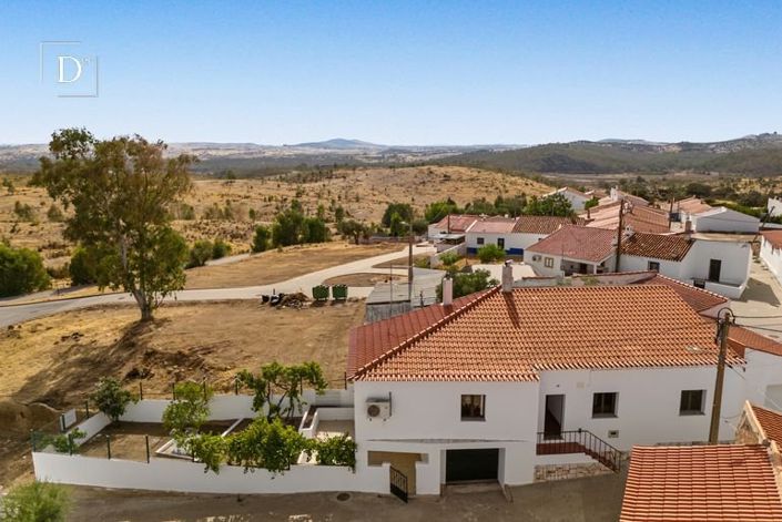 Image No.6-2 Bed House for sale