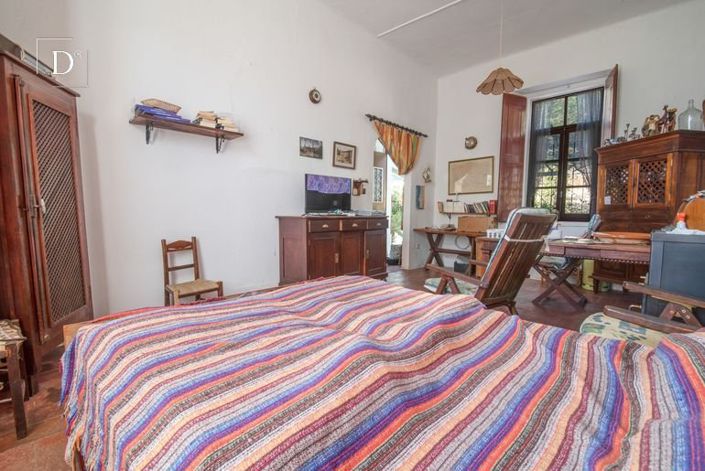Image No.9-2 Bed House for sale