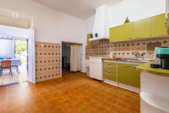 Image No.14-4 Bed House for sale