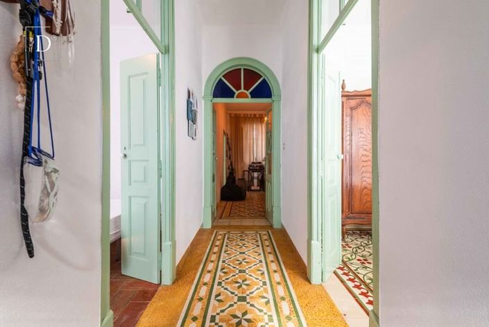 Image No.2-4 Bed House for sale
