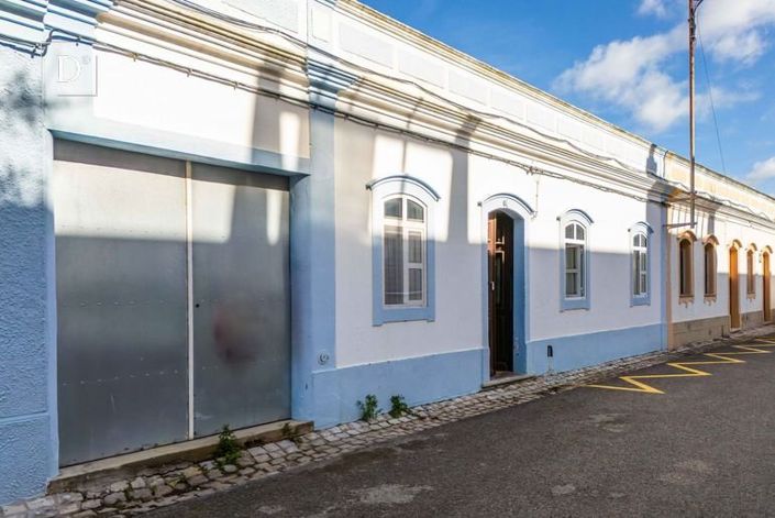 Image No.21-4 Bed House for sale