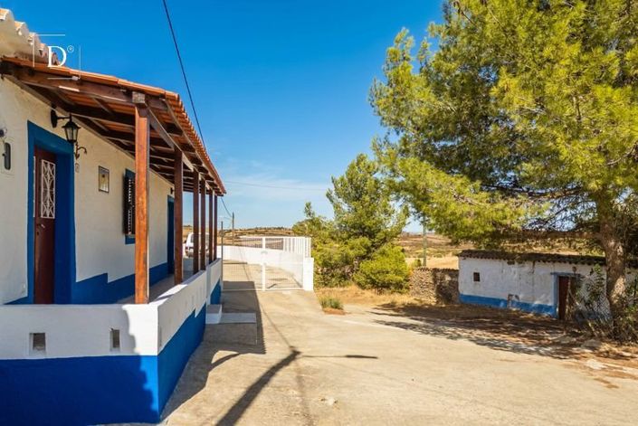 Image No.43-4 Bed House for sale