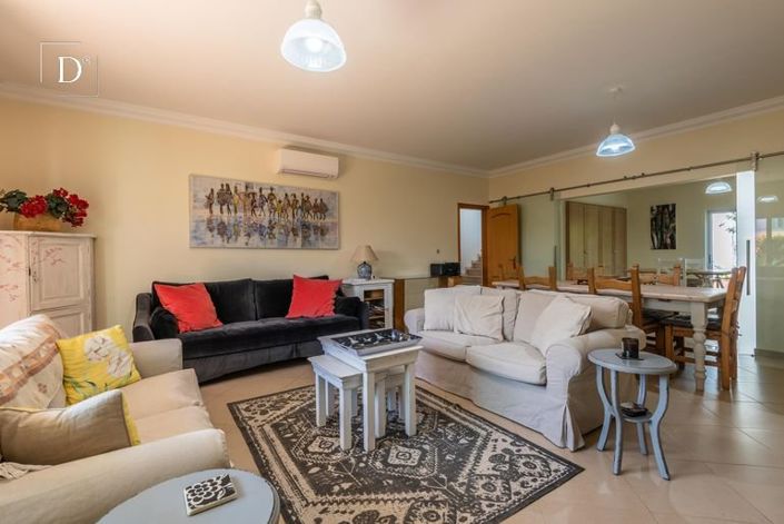 Image No.18-3 Bed House for sale