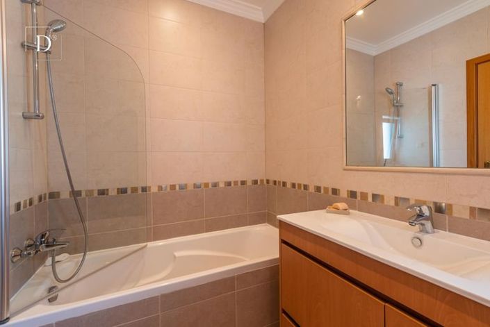 Image No.23-3 Bed House for sale