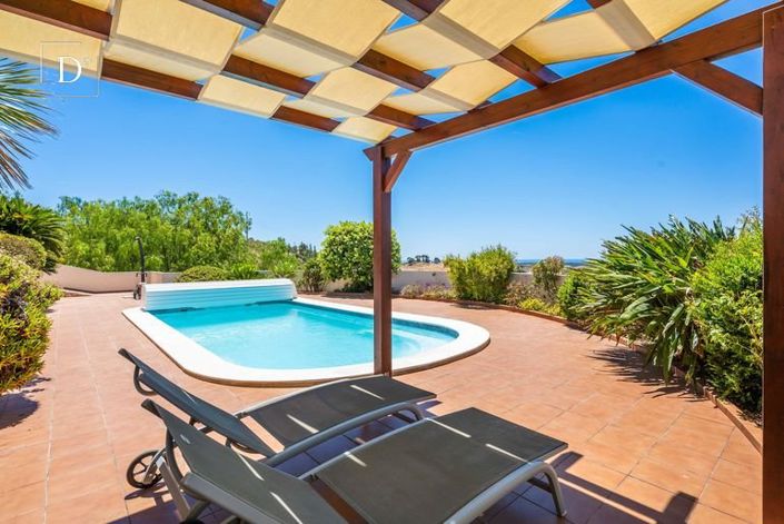 Image No.25-4 Bed House for sale