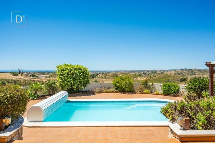 Image No.26-4 Bed House for sale