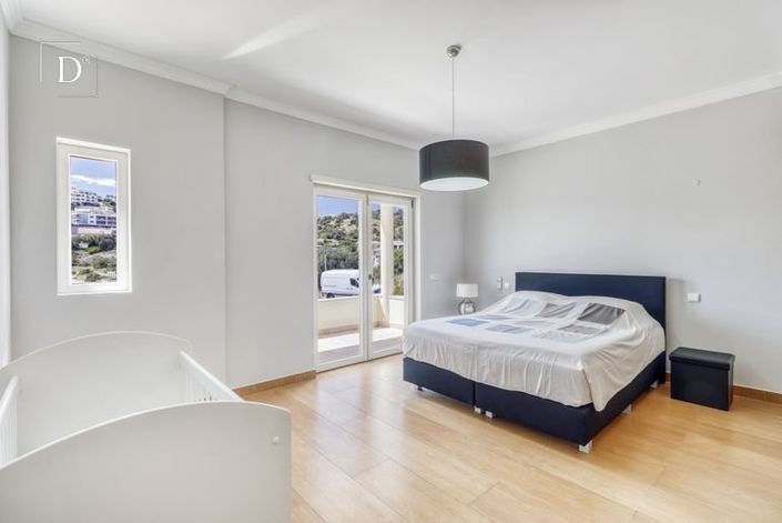 Image No.16-4 Bed House for sale