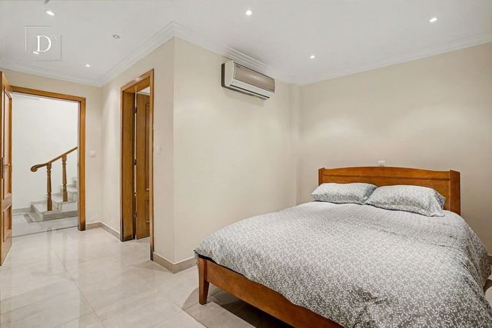 Image No.37-4 Bed House for sale