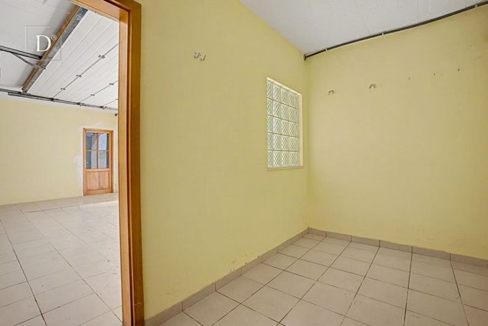 Image No.44-4 Bed House for sale