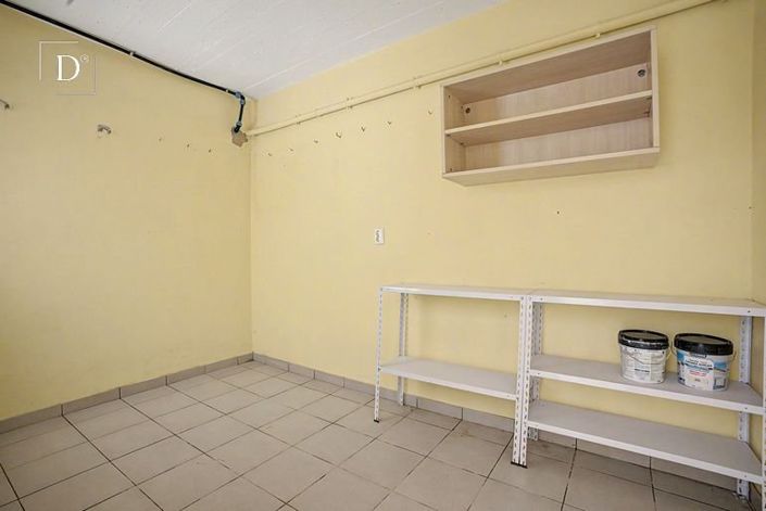 Image No.45-4 Bed House for sale