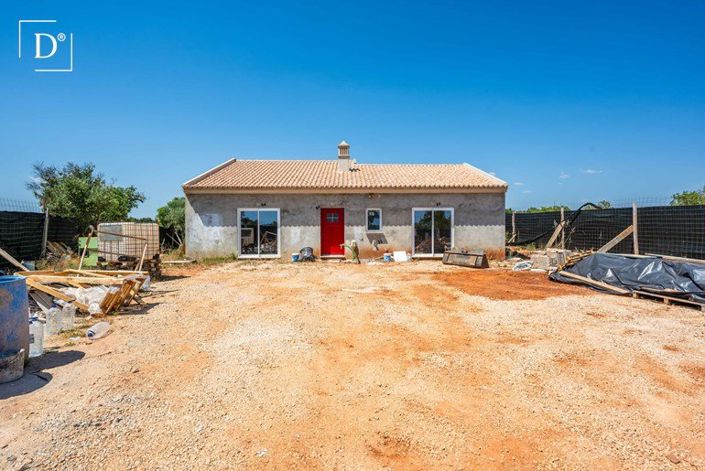 Image No.6-2 Bed House for sale