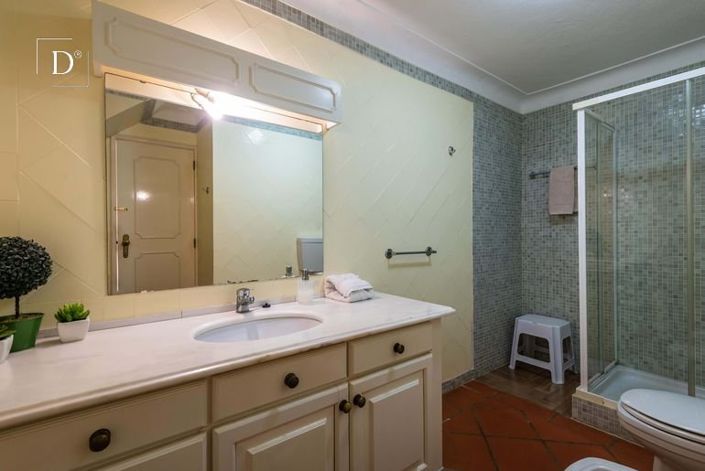 Image No.14-5 Bed House for sale