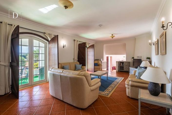 Image No.21-5 Bed House for sale