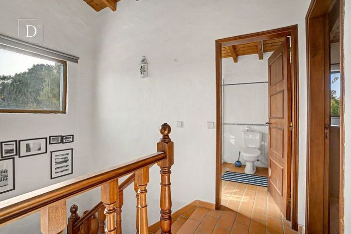 Image No.11-3 Bed House for sale