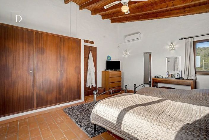 Image No.16-3 Bed House for sale