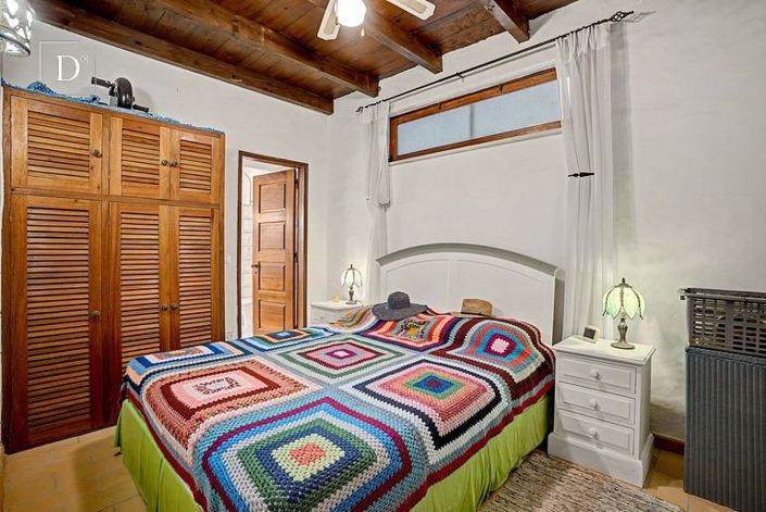 Image No.18-3 Bed House for sale