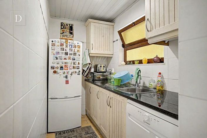 Image No.9-3 Bed House for sale