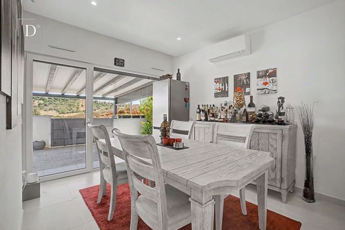 Image No.12-4 Bed House for sale