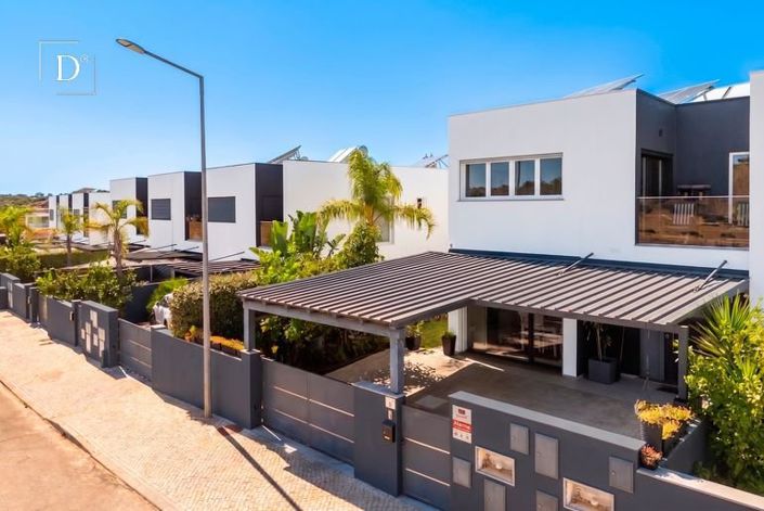 Image No.33-4 Bed House for sale