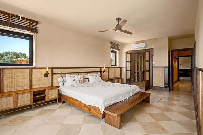 Image No.12-5 Bed House for sale