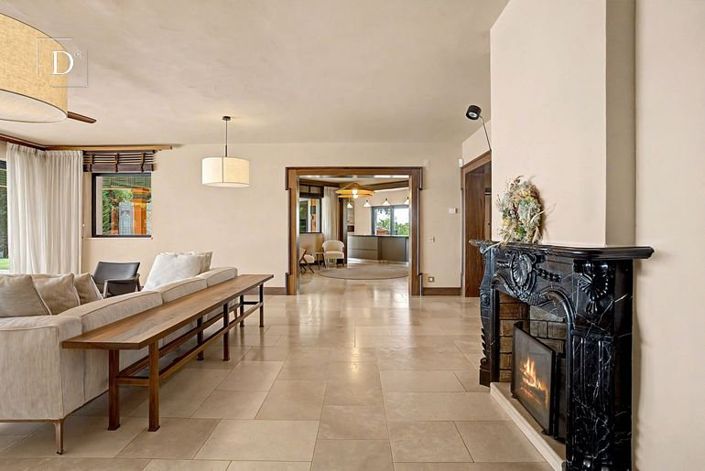 Image No.24-5 Bed House for sale