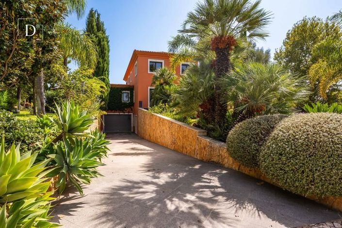 Image No.47-5 Bed House for sale