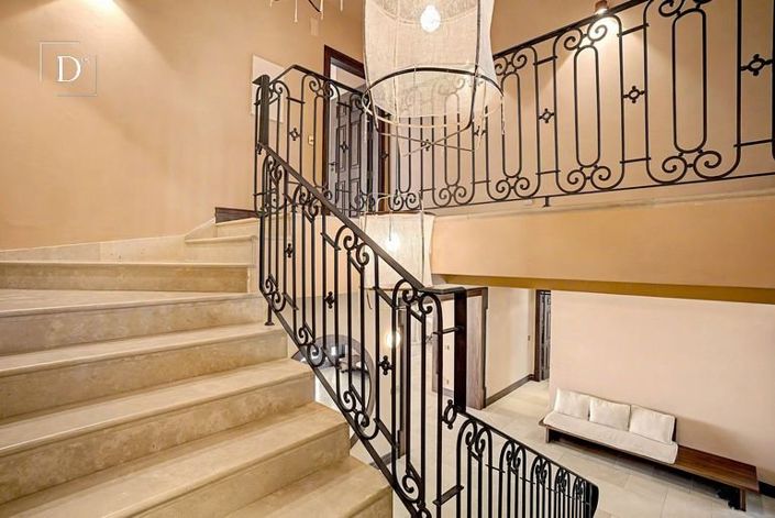 Image No.56-5 Bed House for sale