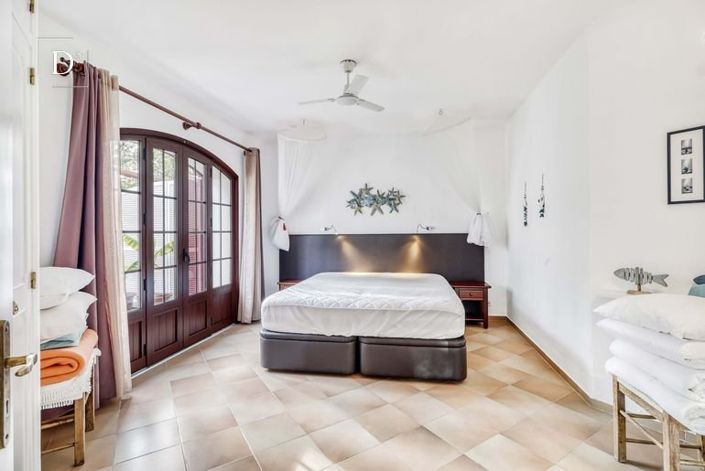 Image No.22-7 Bed House for sale
