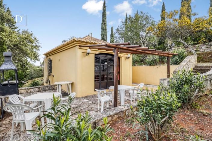 Image No.30-7 Bed House for sale