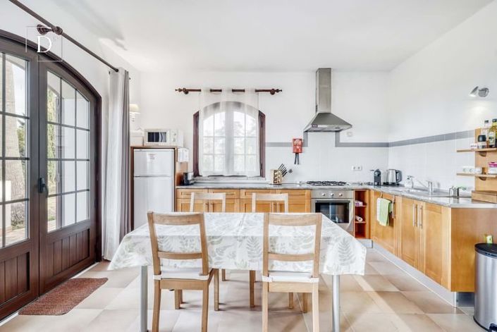 Image No.9-7 Bed House for sale
