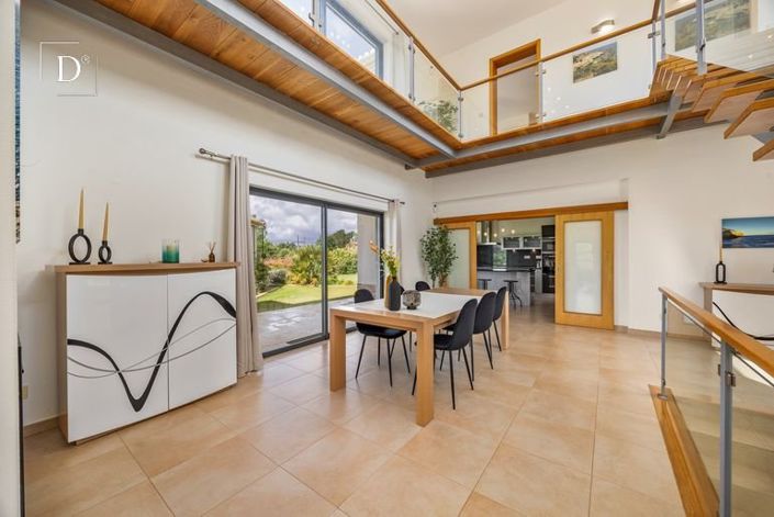 Image No.17-4 Bed House for sale